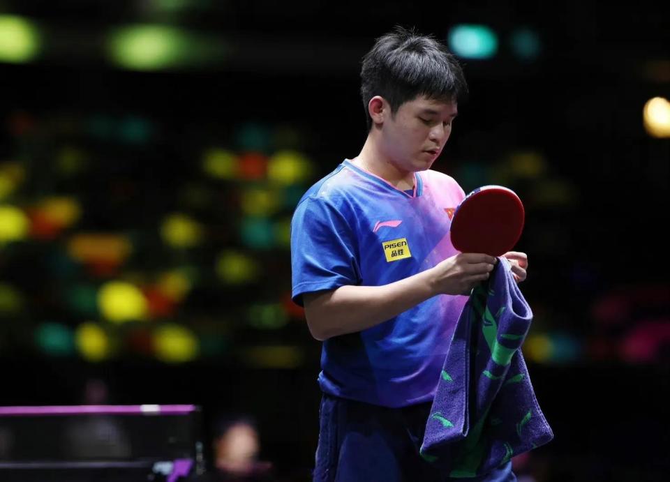 汤普森的射 汤普森的射